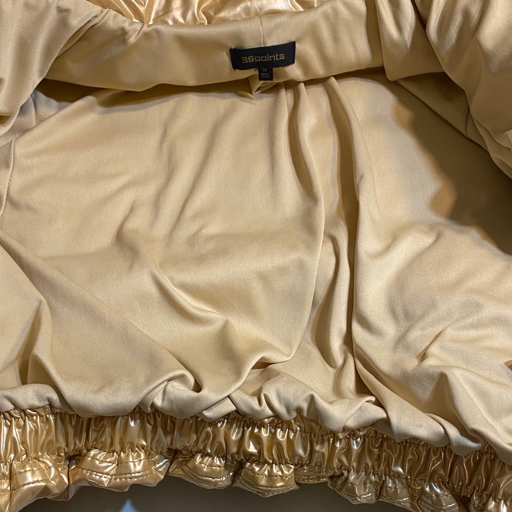 Metallic Gold Cropped Puffer Jacket - Women - Picture 5 of 7